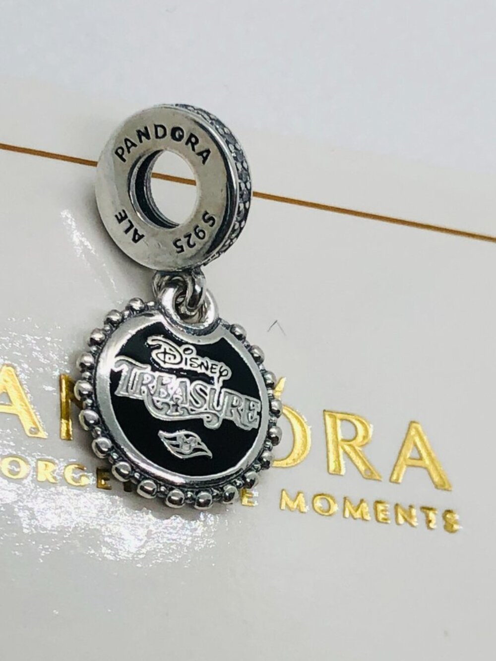 Pandora Disney Cruise Line Treasure Peter Pan & Captain Hook Charm S925 Silver - Picture 3 of 4